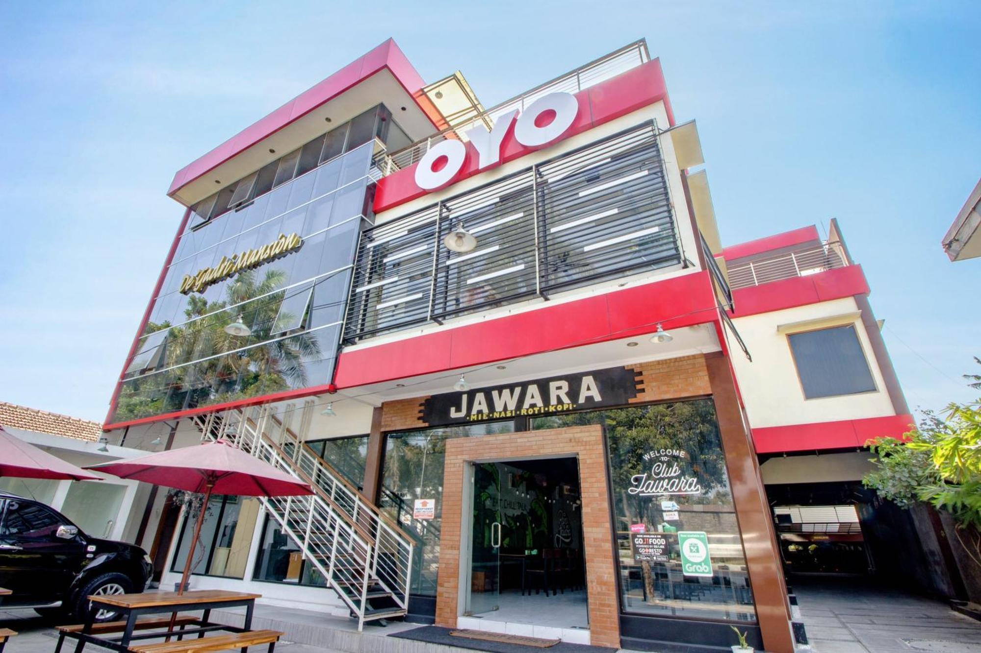 מלון Jarakan Super Oyo 250 De'Gadri Ndalem מראה חיצוני תמונה